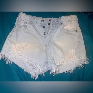 Cute high rise jean light jean shorts size 4